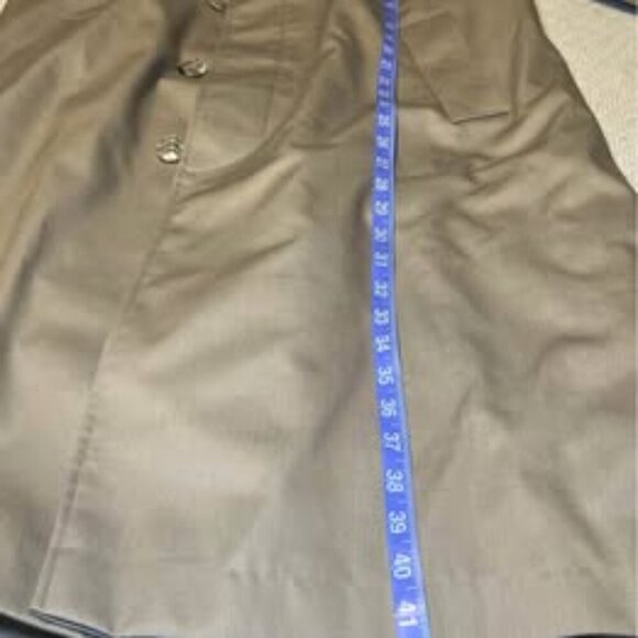 Croydon Taupe Water Resistant Trench Coat.  Size 40 - Picture 7 of 8